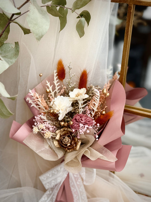 Small Hand Tied Dried Flower Bouquet Making Workshop