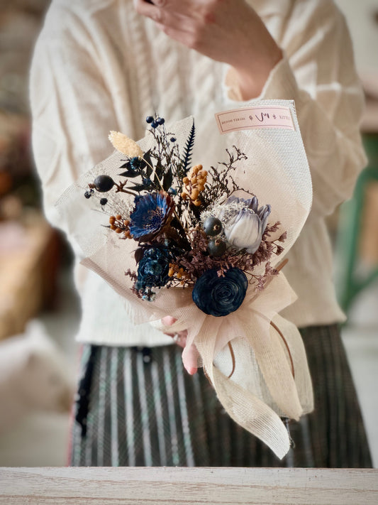 Korean Style Dried Flower Bouquet (S size 15-18cmW)