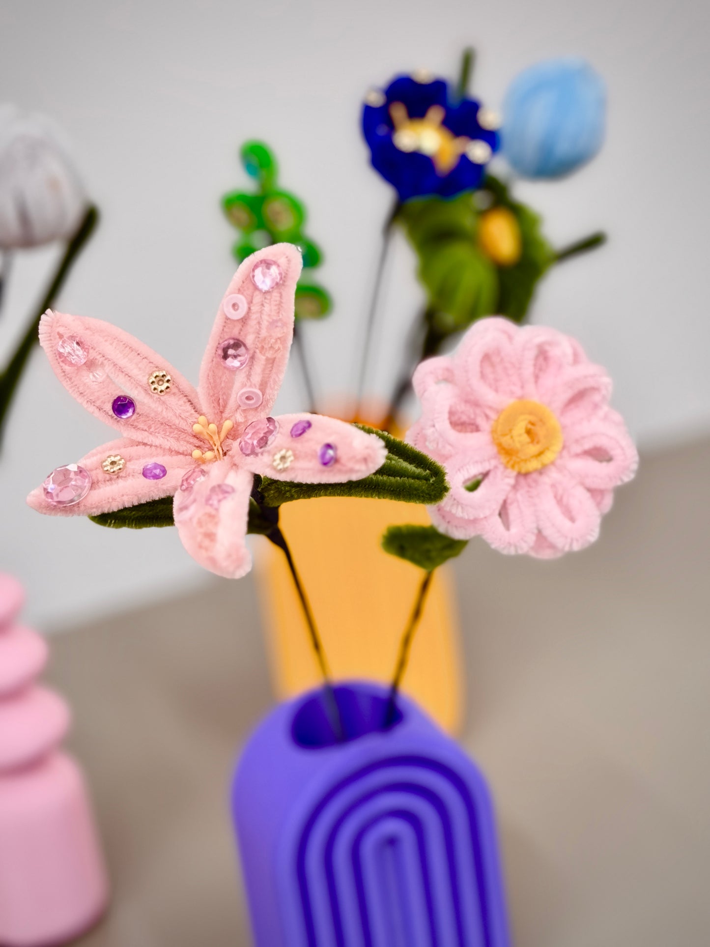 Sparkling Chenille Flower Bouquet Workshop