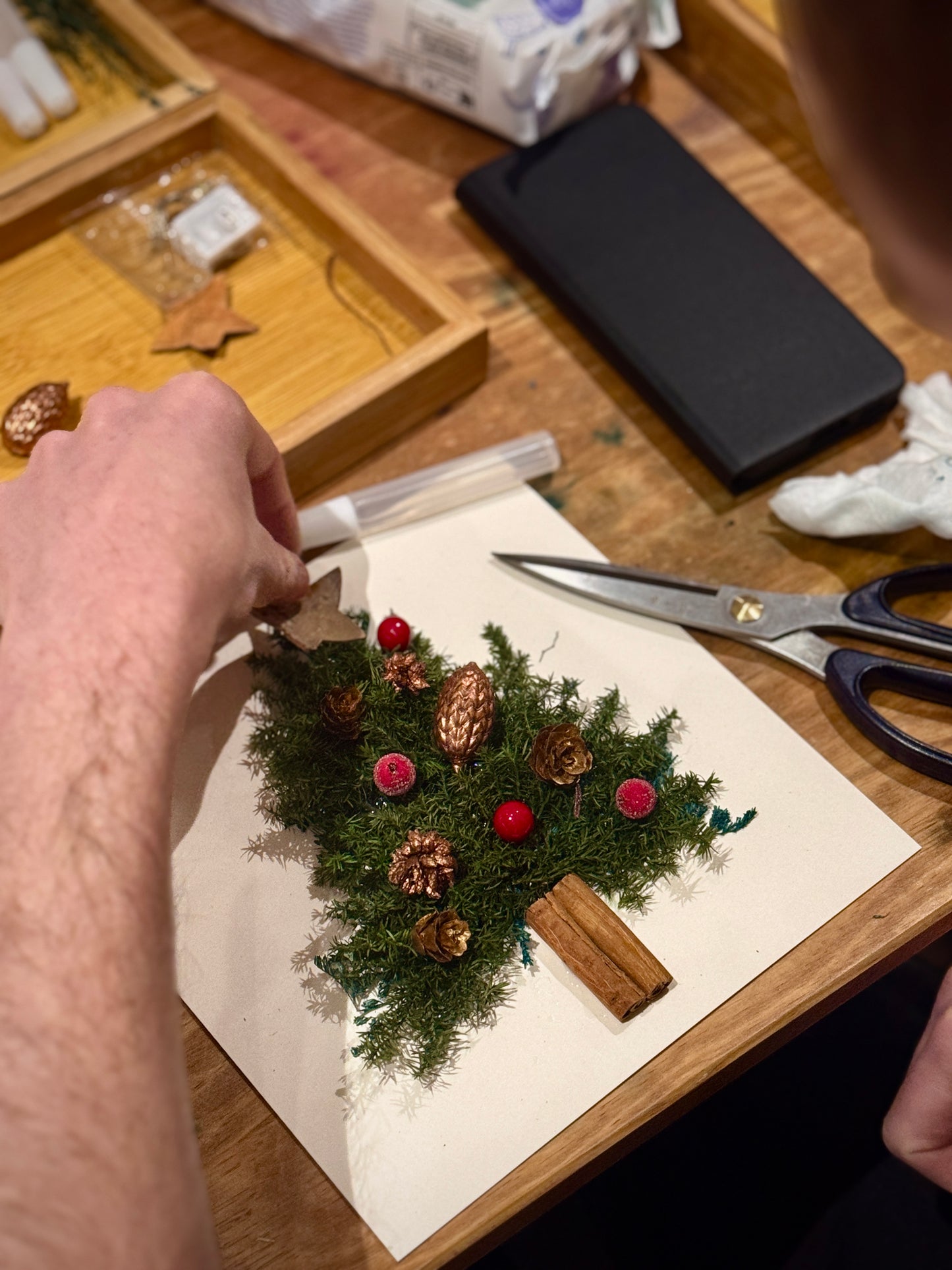 Preserved Cedar Christmas Tree Photo Frame Workshop