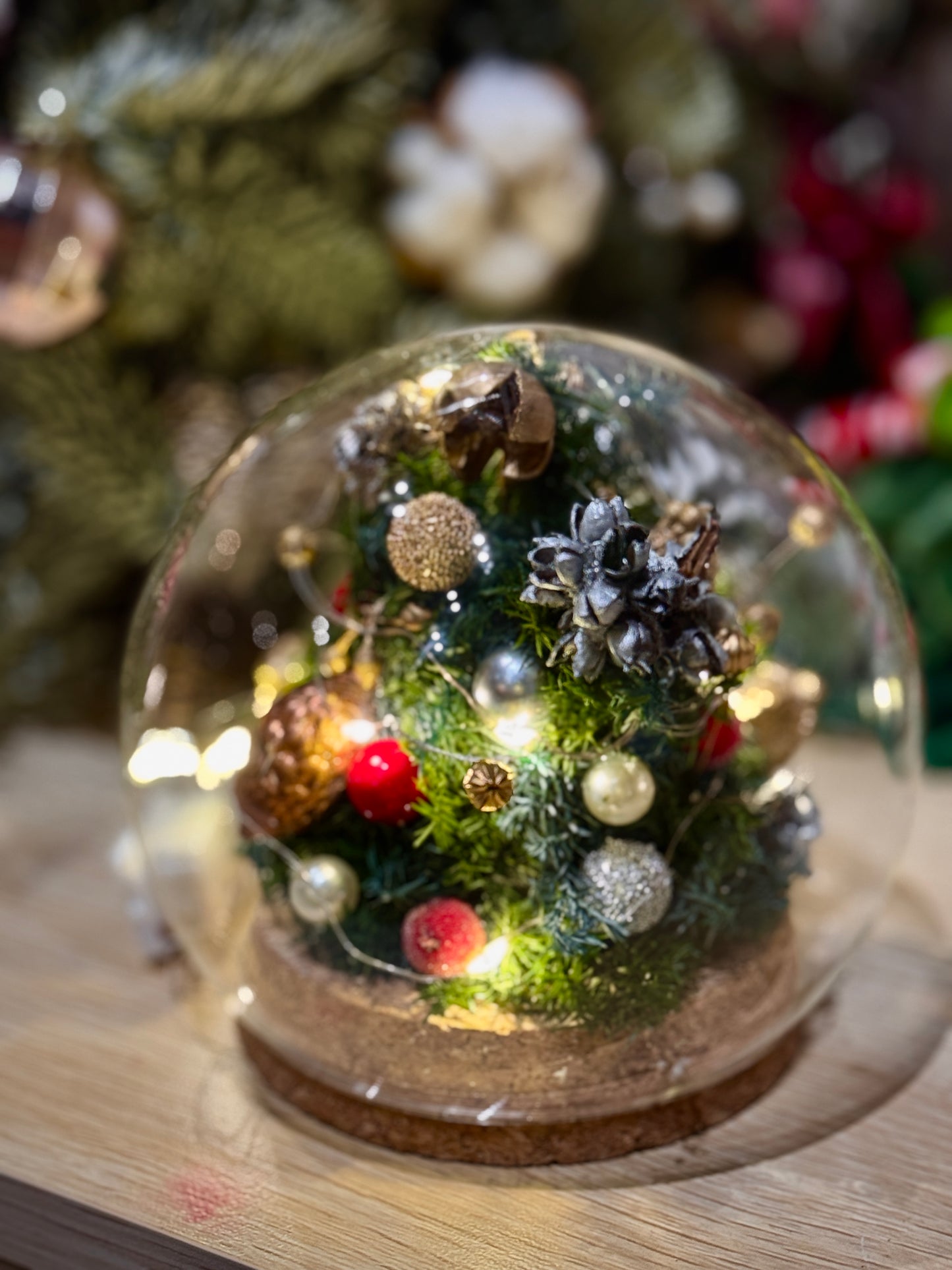 Preserved Cedar Christmas Tree Light Ball Workshop