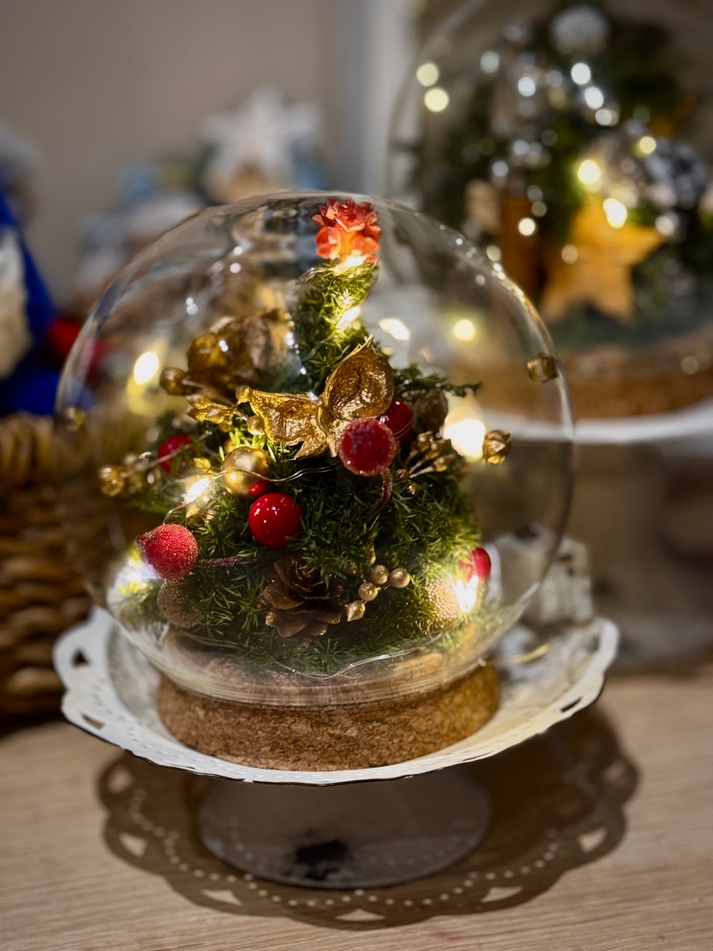 Preserved Cedar Christmas Tree Light Ball Workshop