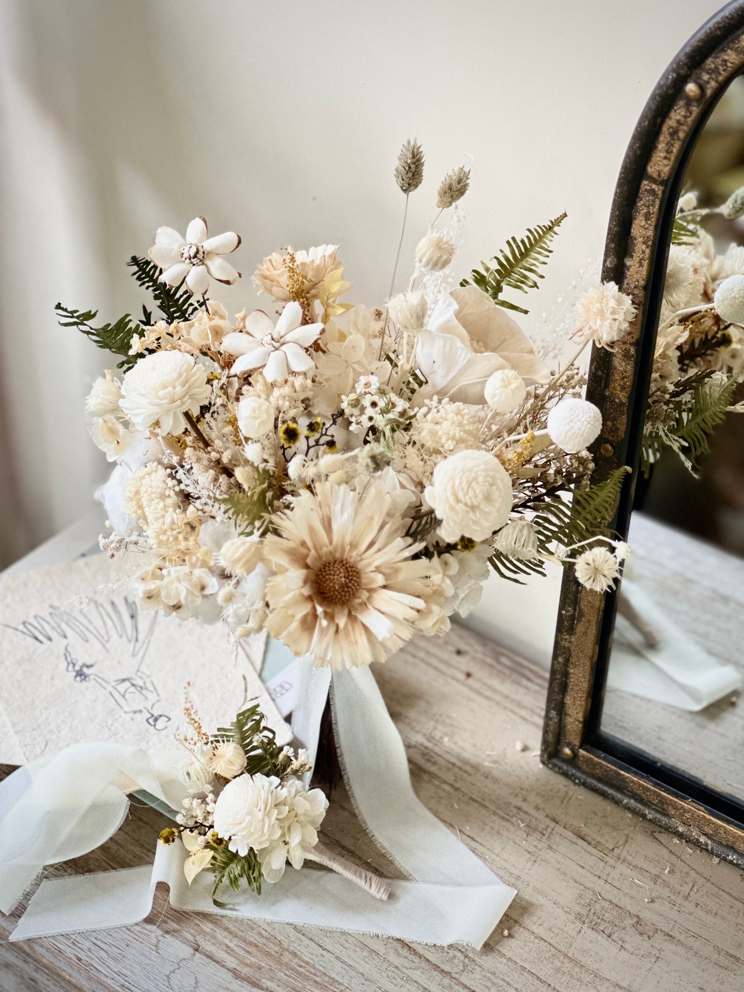 Dried Flower Bridal Bouquet (Natural Wide Style)