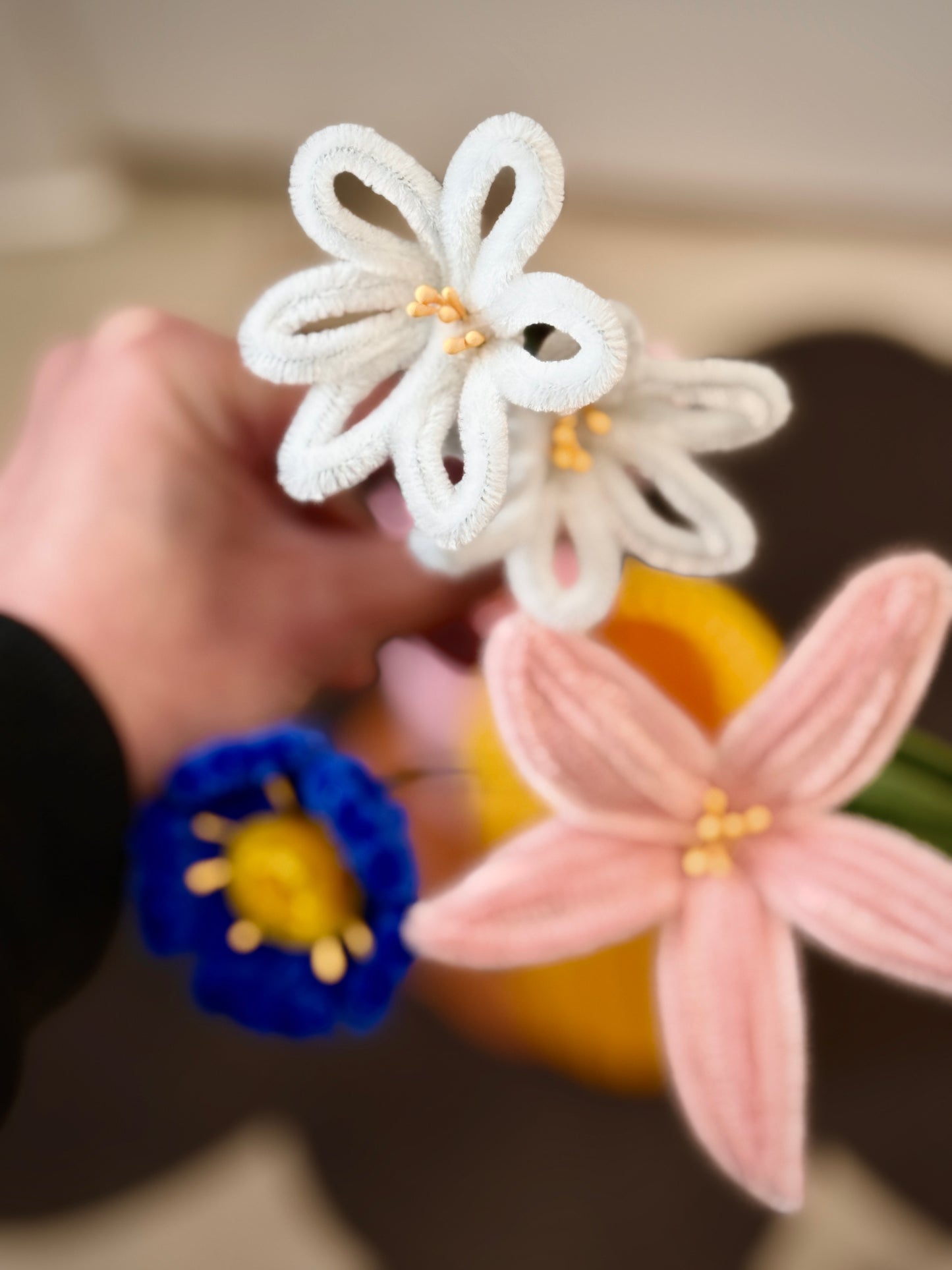 Sparkling Chenille Flower Bouquet Workshop